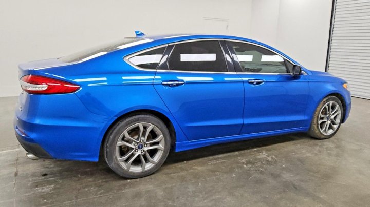 Ford FUSION  2019