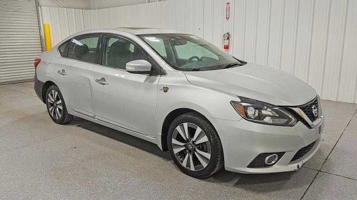 Nissan Sentra  2018