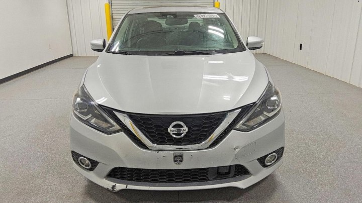 Nissan Sentra  2018