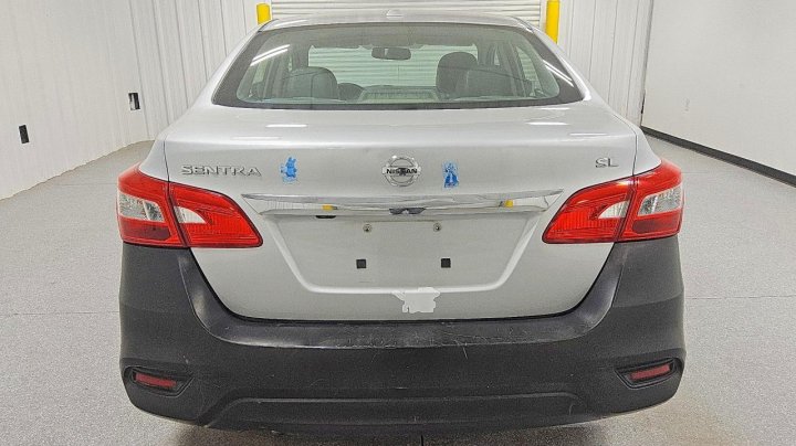 Nissan Sentra  2018