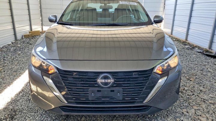 Nissan Sentra  2025