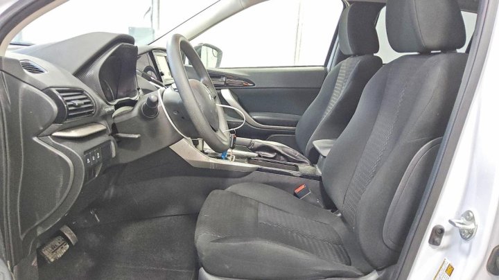 Mitsubishi ECLIPSE  2024
