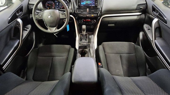 Mitsubishi ECLIPSE  2024
