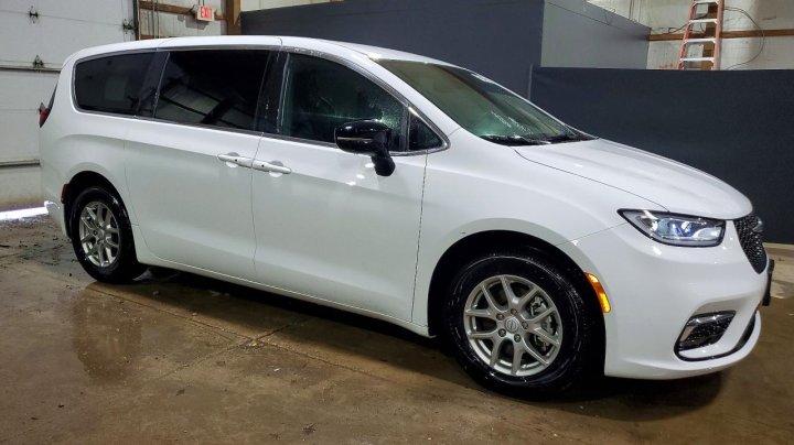 CHRYSLER Pacifica  2026
