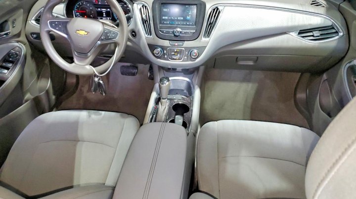 Chevrolet Malibu  2018