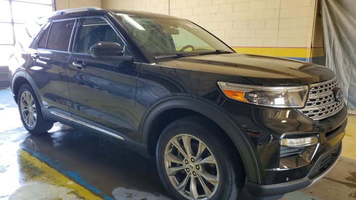 Ford Explorer  2023