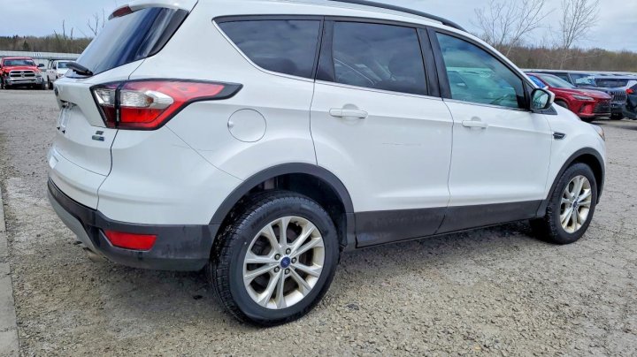 Ford Escape  2017