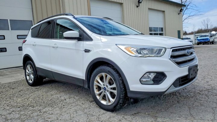 Ford Escape  2017