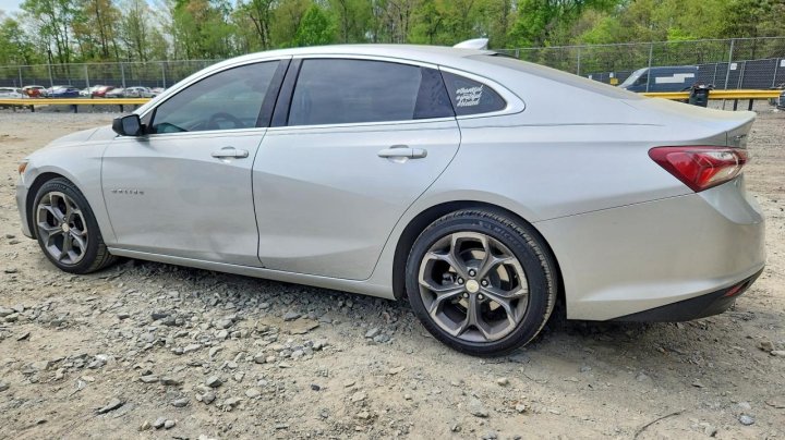 Chevrolet Malibu  2021