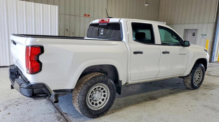 CHEV COLORADO  2023