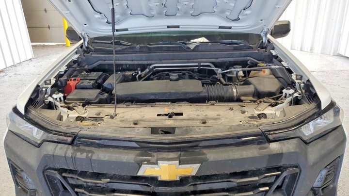 CHEV COLORADO  2023