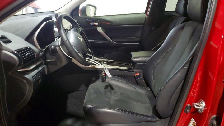 Mitsubishi ECLIPSE  2025