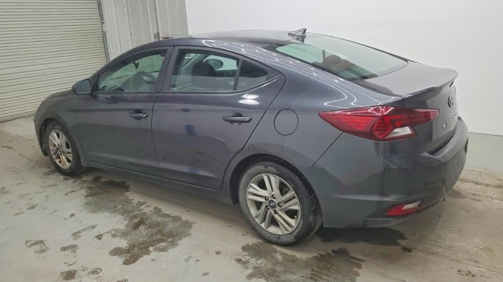 Hyundai Elantra  2020