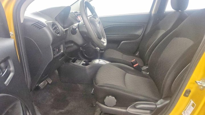 Mitsubishi Mirage  2021