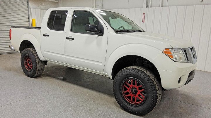 Nissan Frontier  2019