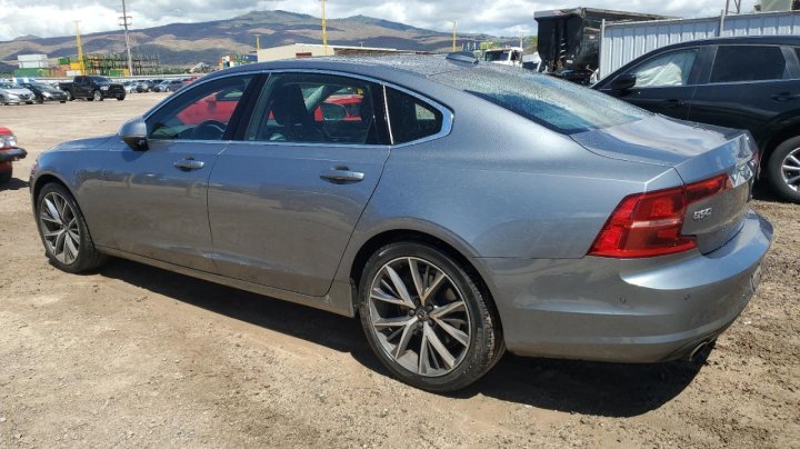 Volvo S90  2018