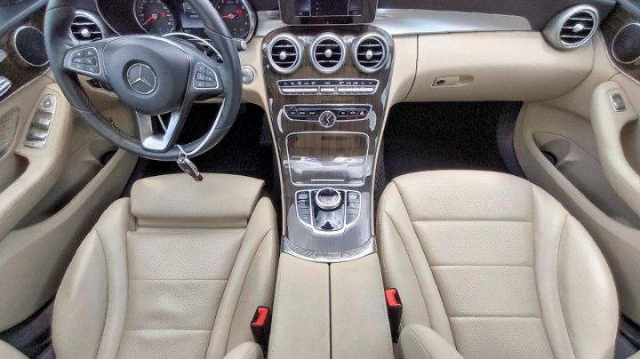 Mercedes-Benz C  2017