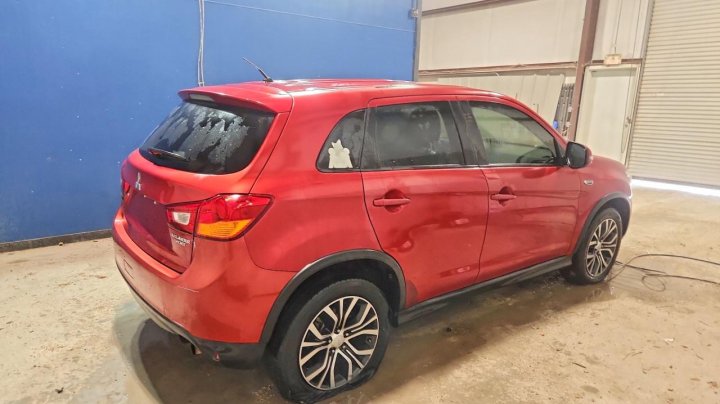 Mitsubishi Outlander  2016