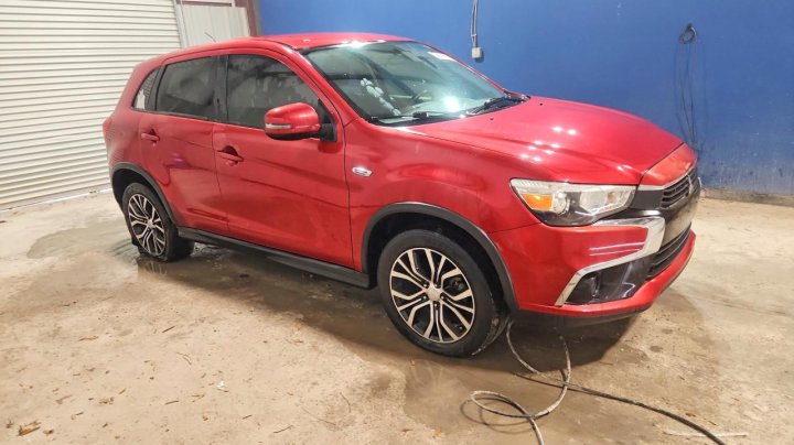 Mitsubishi Outlander  2016