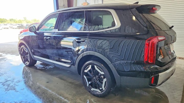KIA TELLURIDE  2023