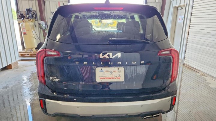 KIA TELLURIDE  2023