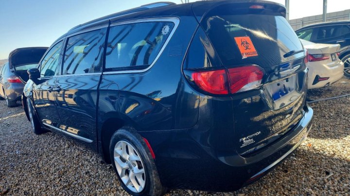 CHRYSLER Pacifica  2017