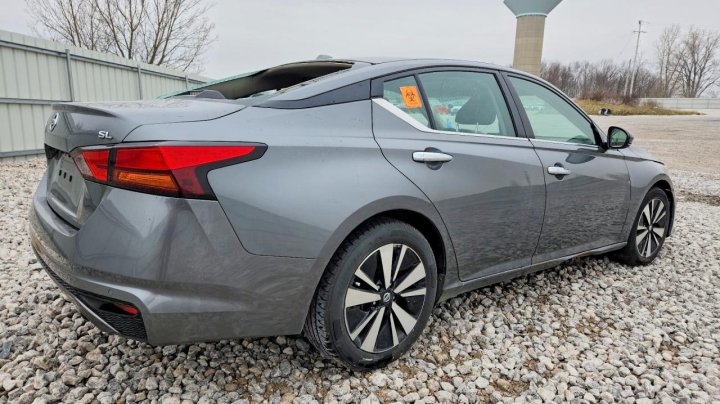 Nissan Altima  2019