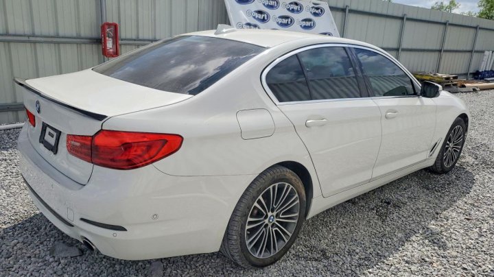 BMW 530  2020