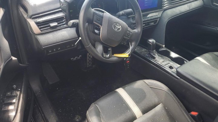 Toyota Camry  2025