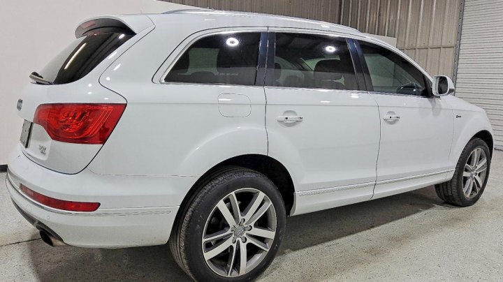 Audi Q7  2015