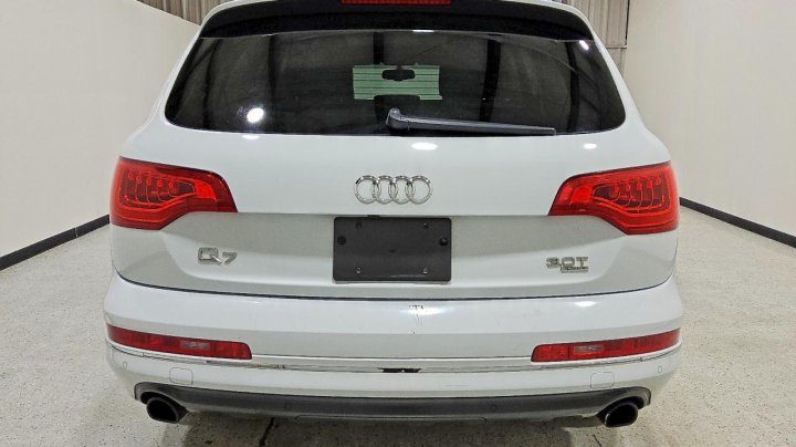 Audi Q7  2015