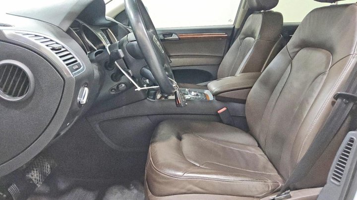 Audi Q7  2015