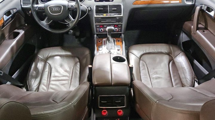 Audi Q7  2015