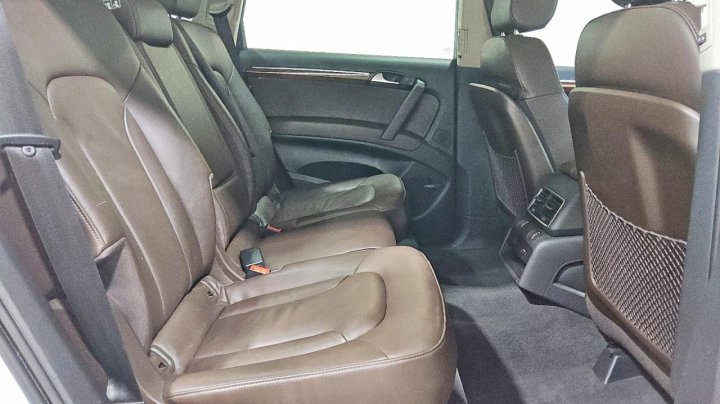 Audi Q7  2015