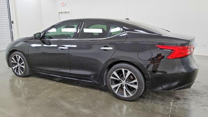 Nissan Maxima  2018