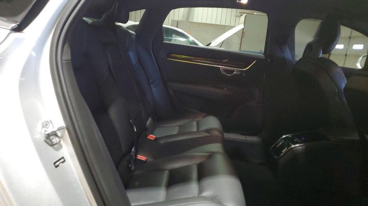 Volvo S90  2018