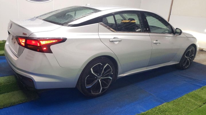 Nissan Altima  2024