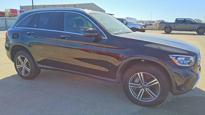 Mercedes-Benz GLC  2021