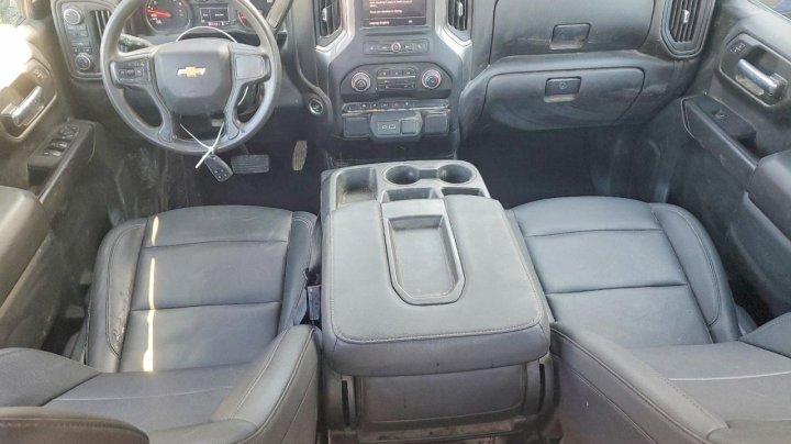 Chevrolet Silverado  2022