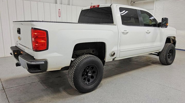 Chevrolet Silverado  2017