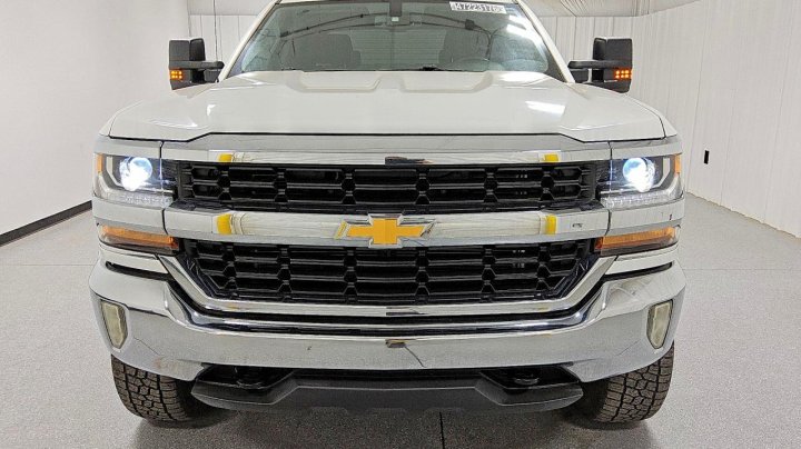 Chevrolet Silverado  2017