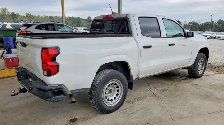 CHEV COLORADO  2024