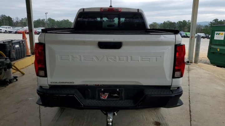 CHEV COLORADO  2024