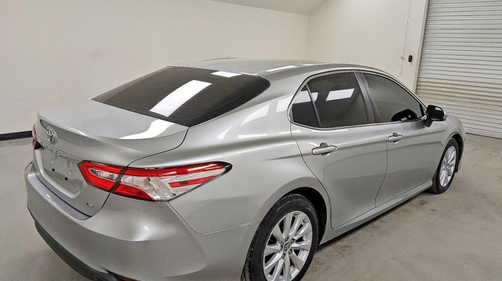 Toyota Camry  2018