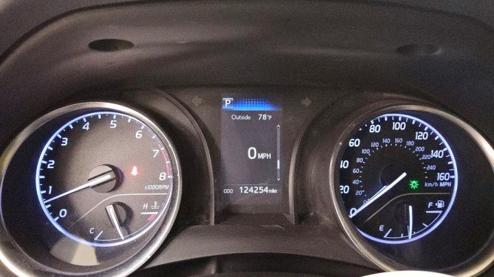 Toyota Camry  2018
