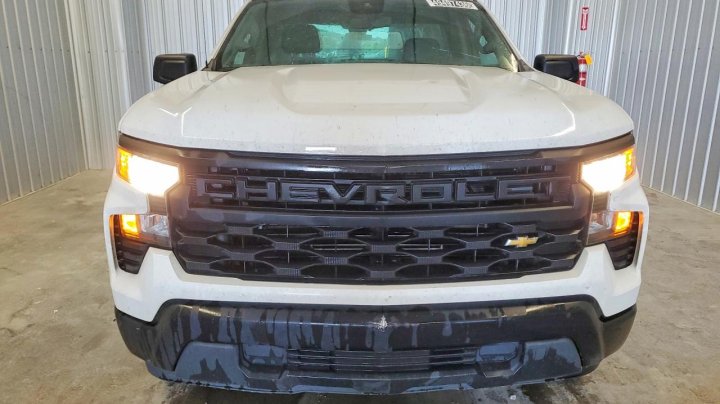 Chevrolet Silverado  2023