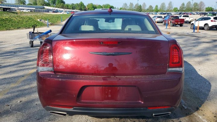 CHRYSLER 300  2022