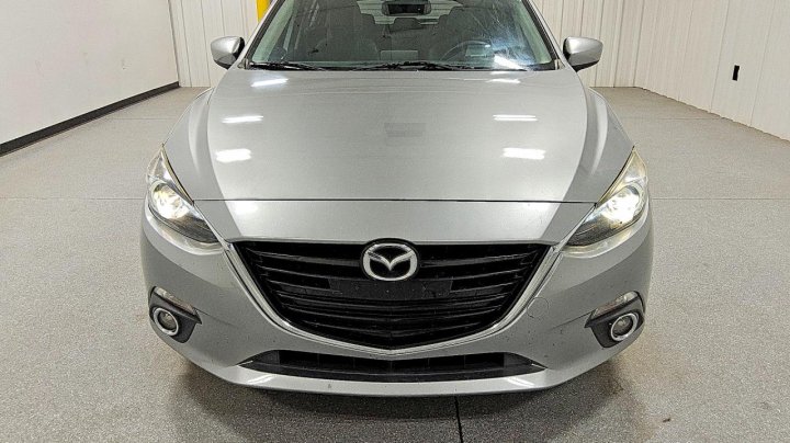 Mazda 3  2016