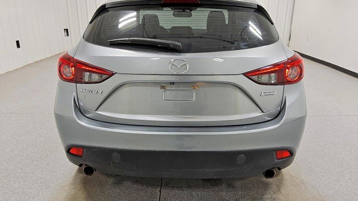 Mazda 3  2016