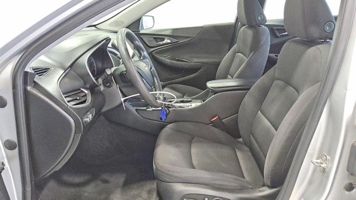 Chevrolet Malibu  2022